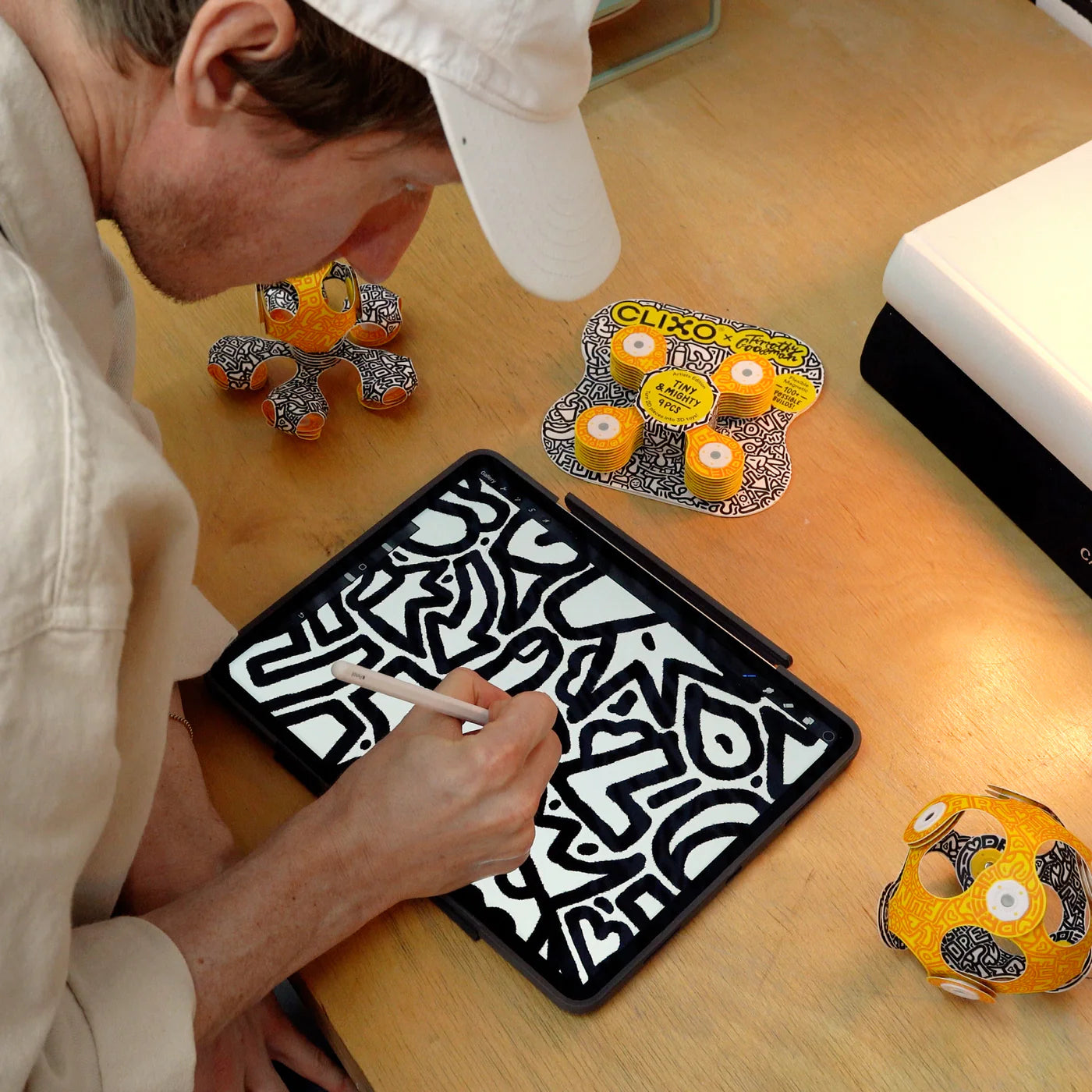 Clixo Magnetic Toy - Artist Edition: Timothy Goodman