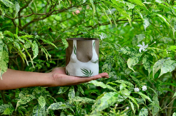 Tops Vase by GroupPartner