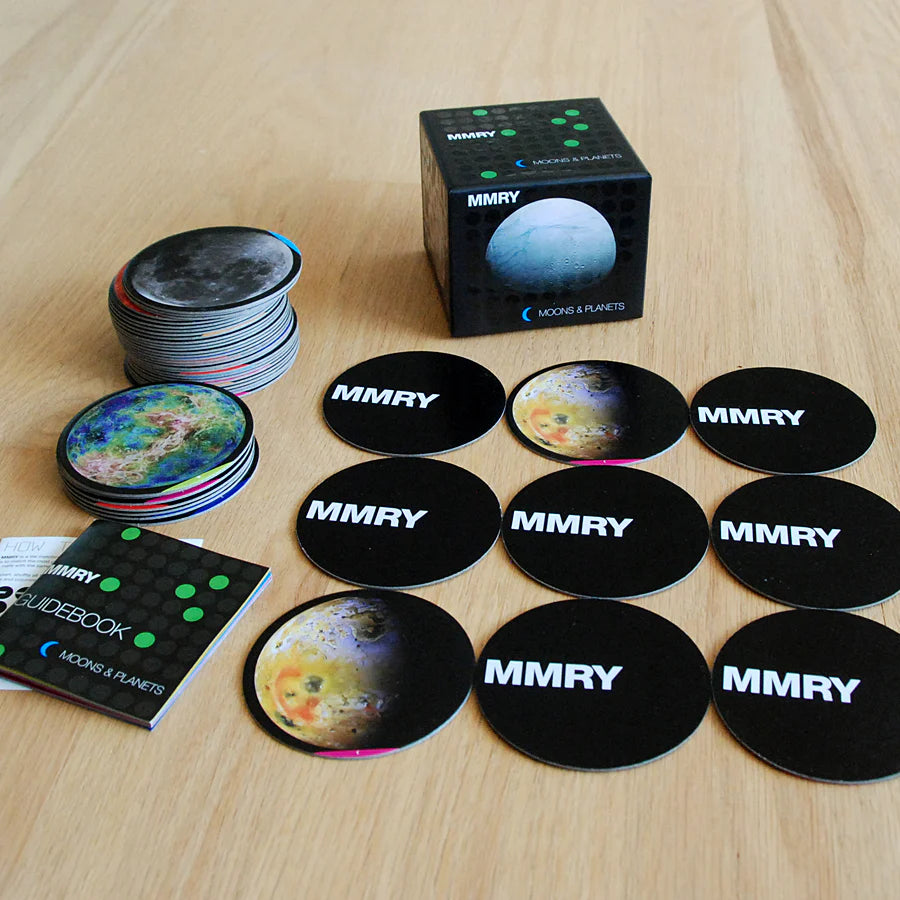 Mmry: Moons and Planets Matching Game