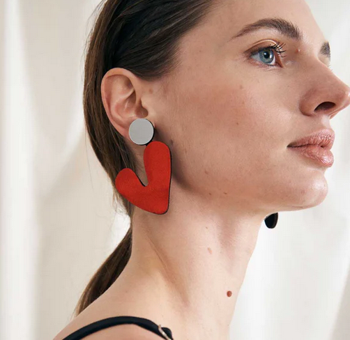 Audrey Asymmetric V Earrings