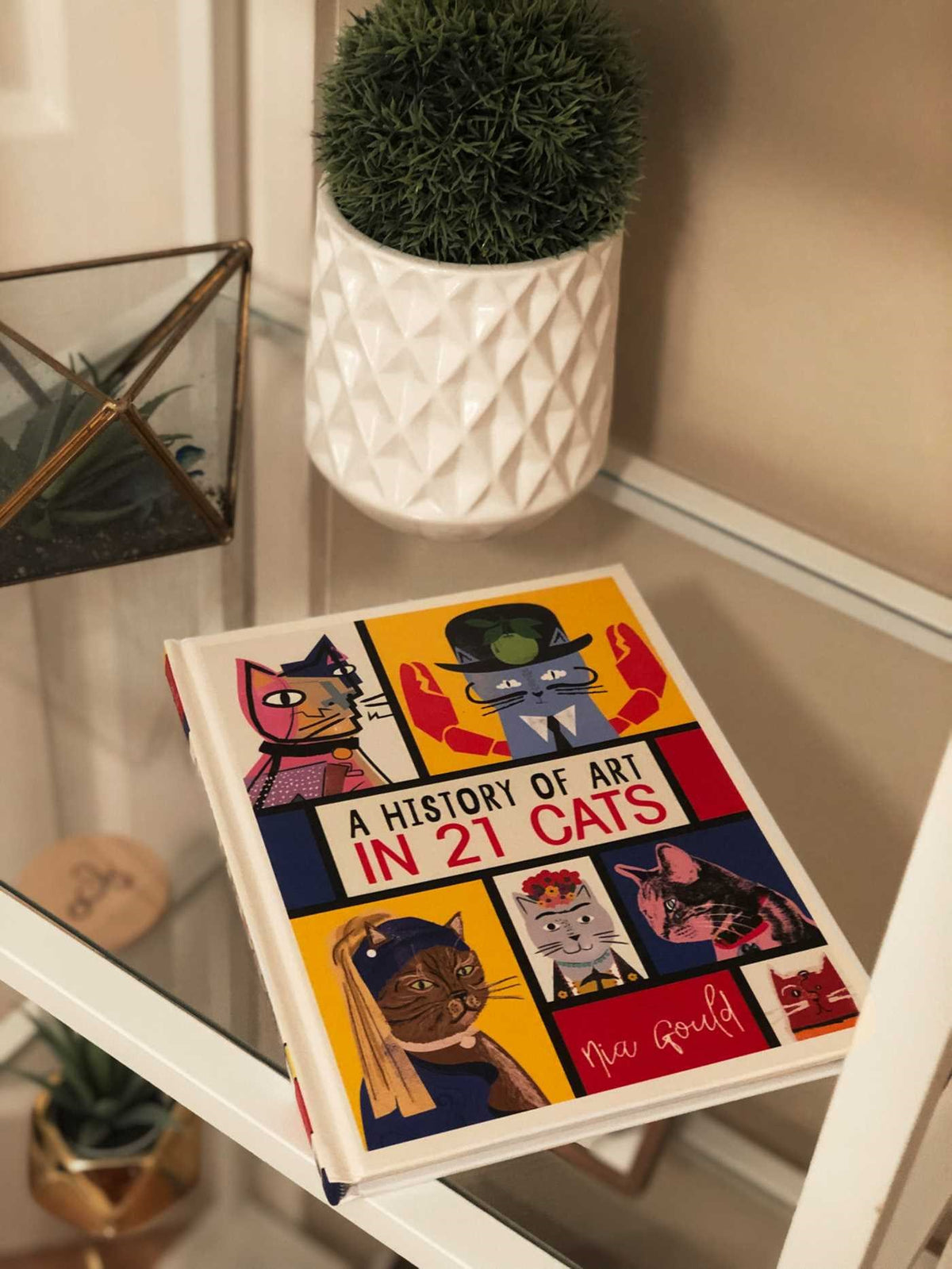 A History of Art in 21 Cats