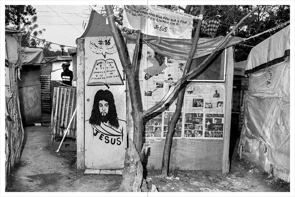 Bruce Gilden - Haiti