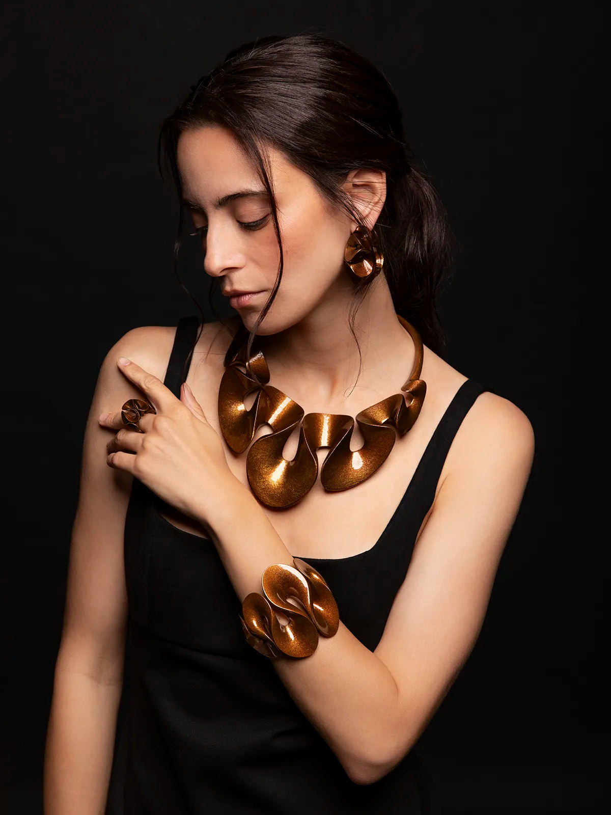 Bronze Cora Necklace