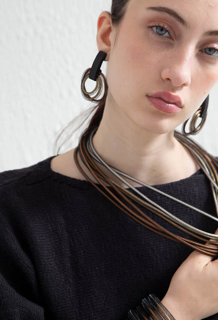 Metallic Life Round Necklace