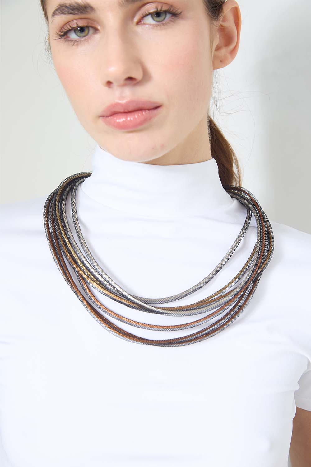 Metallic Life Round Necklace