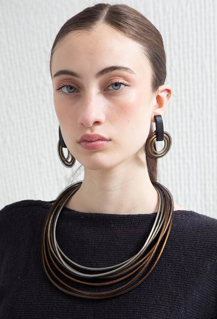 Metallic Life Round Necklace