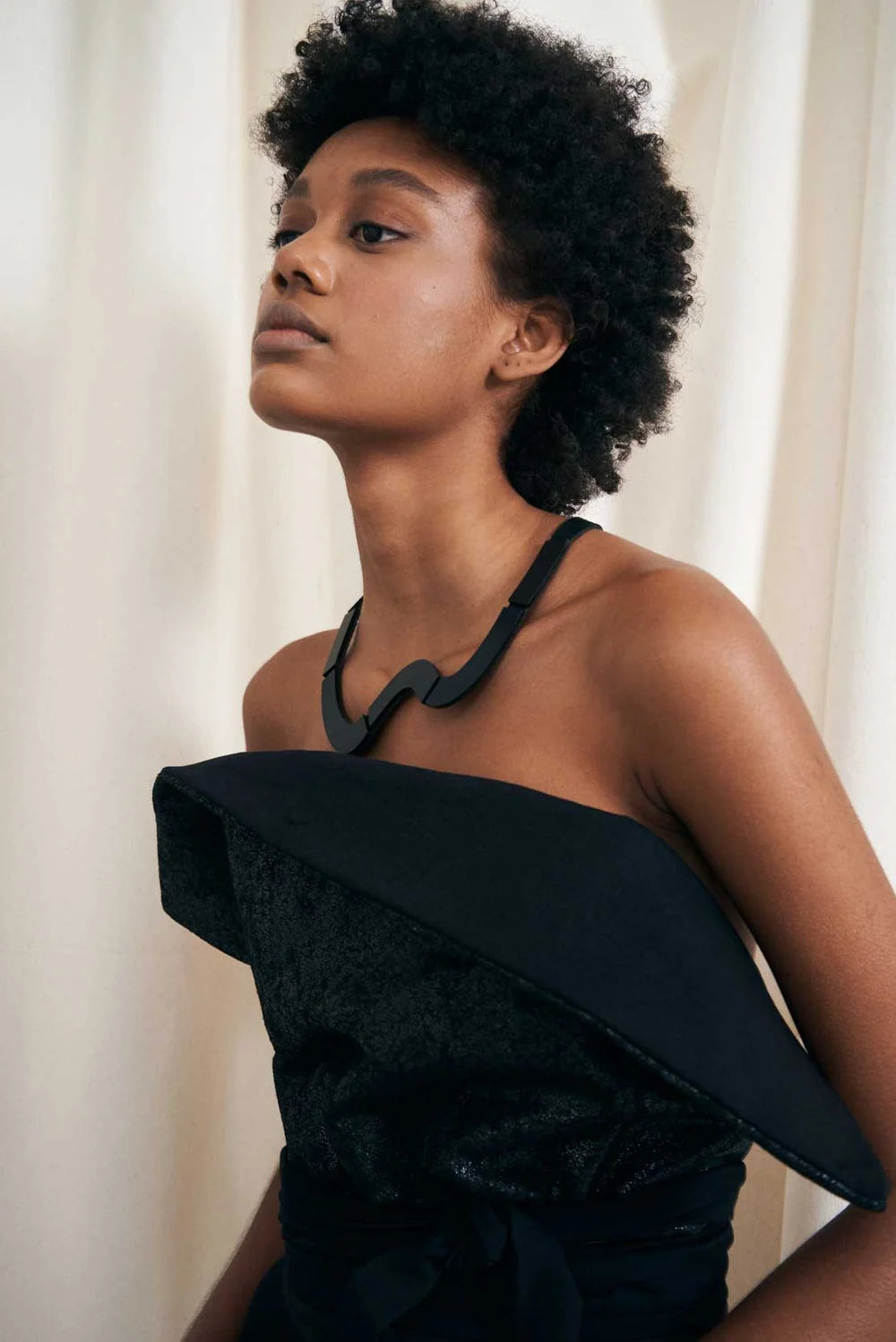 Mies Necklace Wave Short