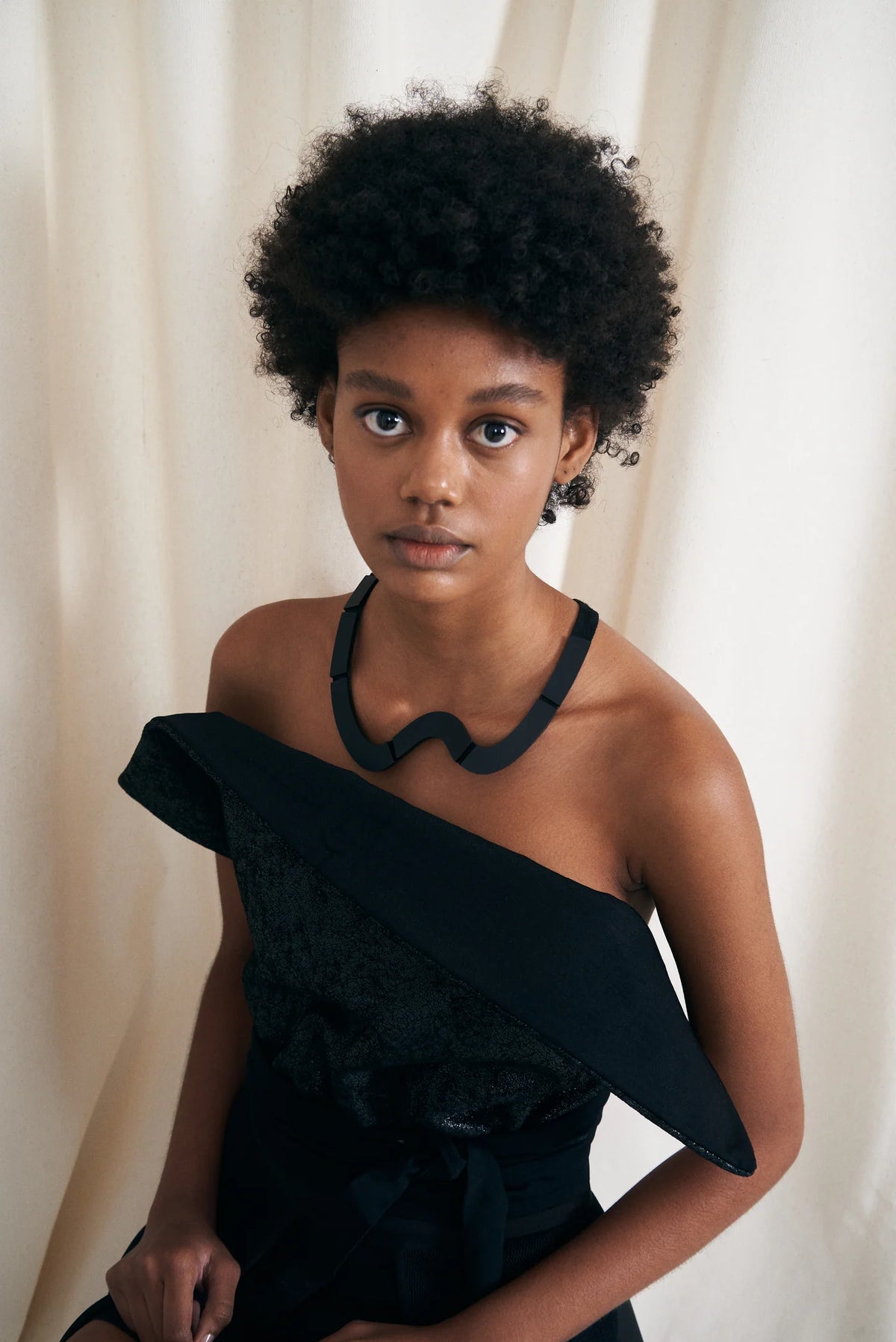 Mies Necklace Wave Short