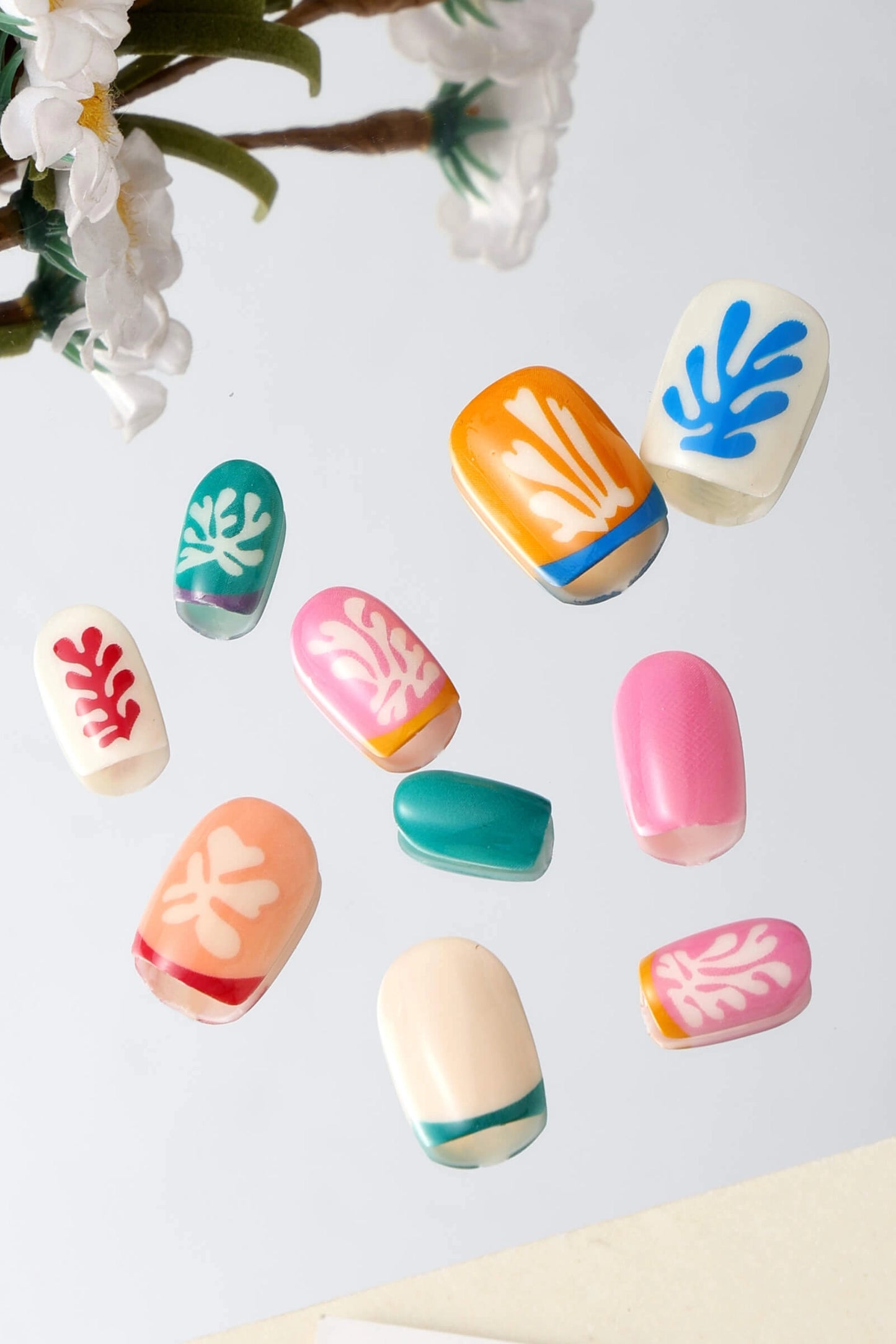 Henri Matisse Snow Flowers Press-On Nails - Square Shape