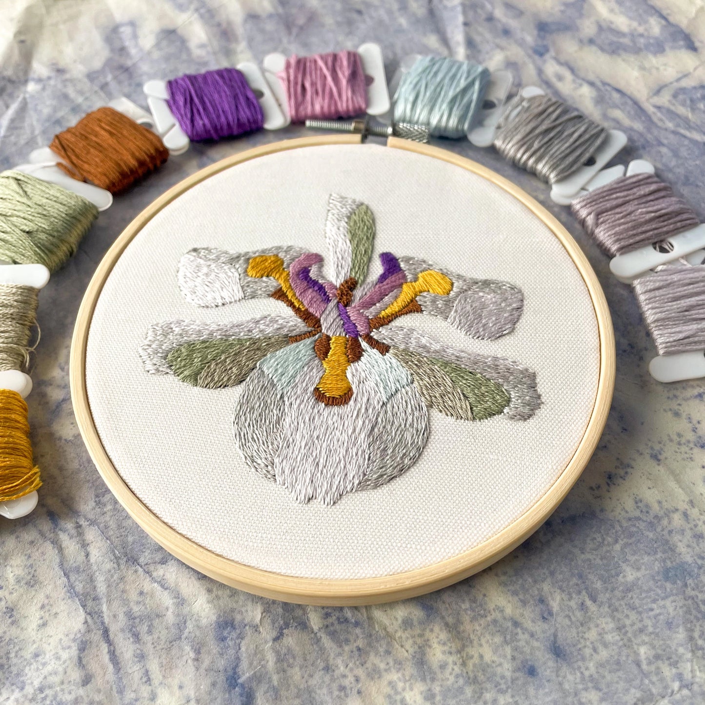DIY Embroidery Kit - Dwarf Iris (5")