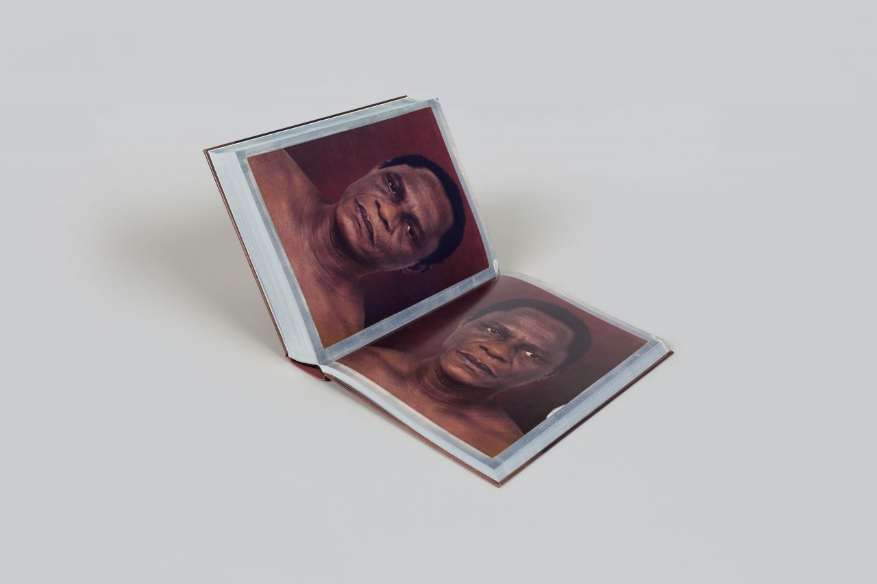 Samuel Fosso: SIXSIXSIX