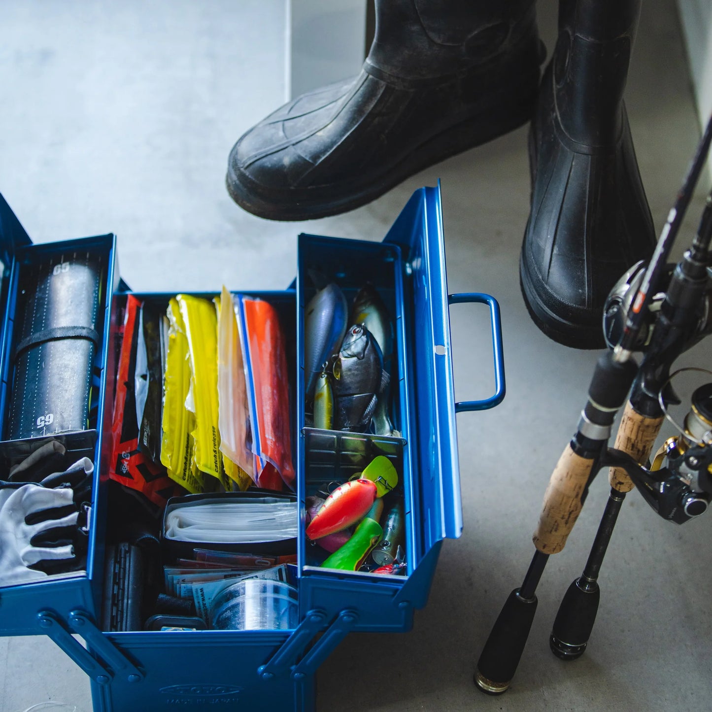 Toyo Steel Cantilever Tool Box - Indigo